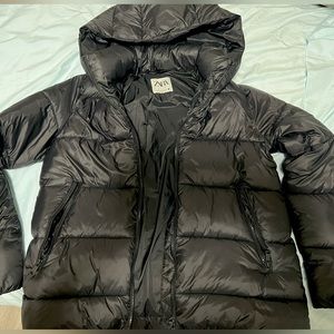 Selling my Zara puffer jacket. Hoping someone else can gain my loss :)